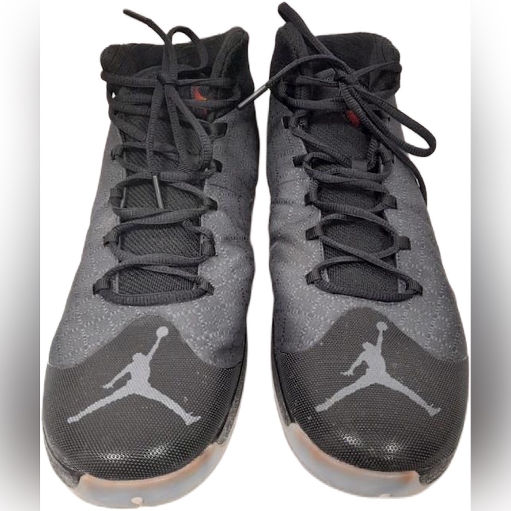 Jordan Men's 30 Black Cat Black Size 12 Shoes - Picture 2 of 5